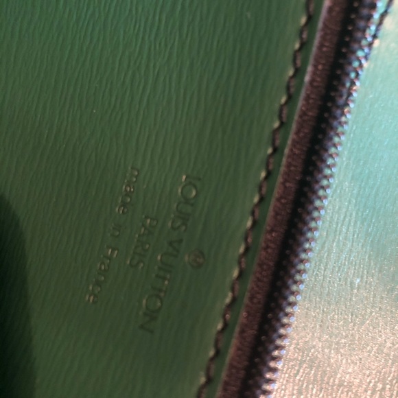 Louis Vuitton vintage green-document-laptop holder - Picture 10 of 10